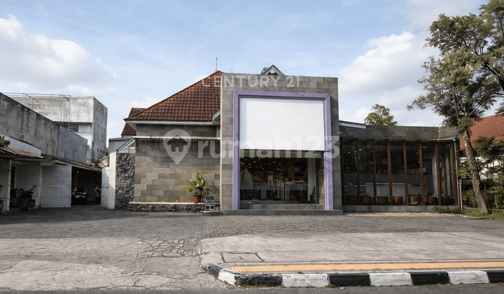 Rumah Kolonial di Kotabaru Ideal untuk Usaha Rumah Kolonial di Kotabaru Ideal untuk Usaha
