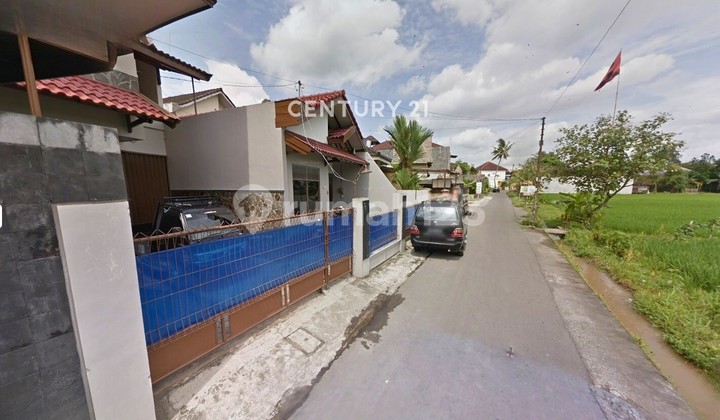 Rumah Luas Di Area Villa Dan Cafe Bisa Dimodif Jadi Kos Rumah Luas Di Area Villa Dan Cafe Bisa Dimodif Jadi Kos