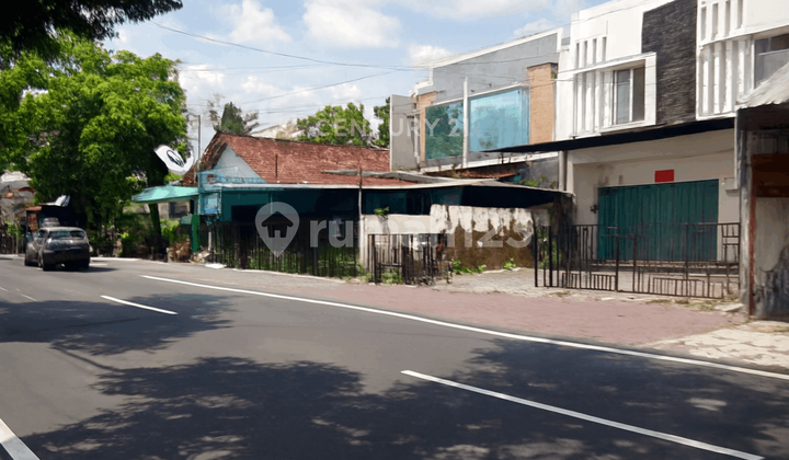 2-Story Shophouse by Palagan Street Sleman, Strategic Location for Business 2