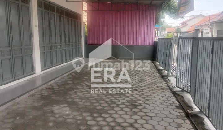 For Rent, Ready-to-Occupy Shop House on Blimbing Street, Tegal 2