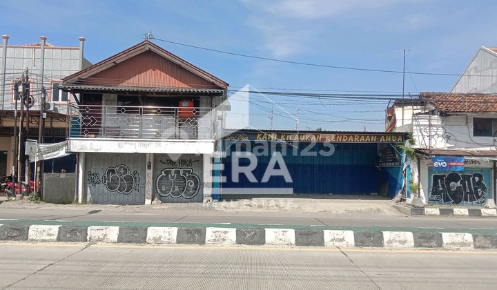 For sale, ready-to-occupy shop house on Jl. Kolonel Sugiono, Tegal. 1