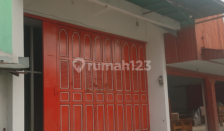 Ready-to-Occupy Shophouse on Karanganyar Street, Dukuhturi, Tegal