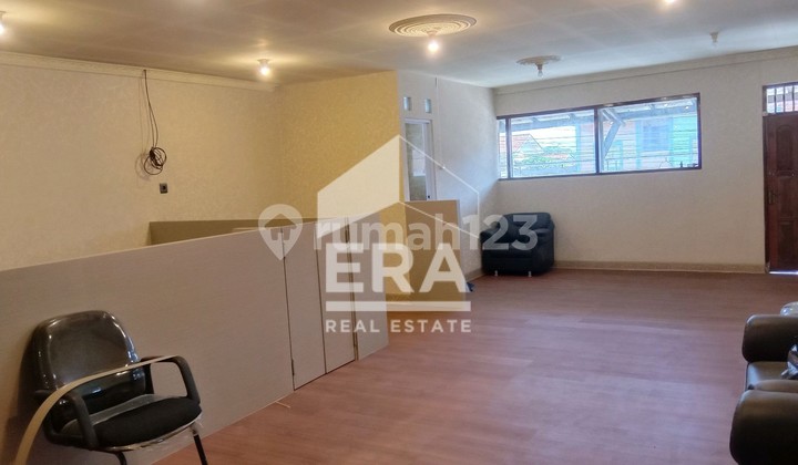 Rent a ready-to-occupy shophouse. 2