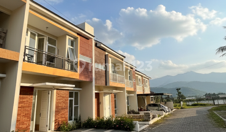 Villa Ready Siap Disewakan Batu Malang, 3 Menit Jatim Park 3