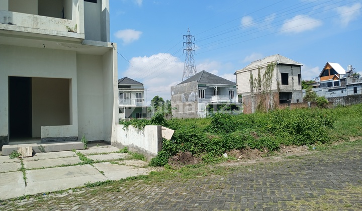 Land Plot Behind Muhammadiyah Malang University Campus, Suitable for Boarding House