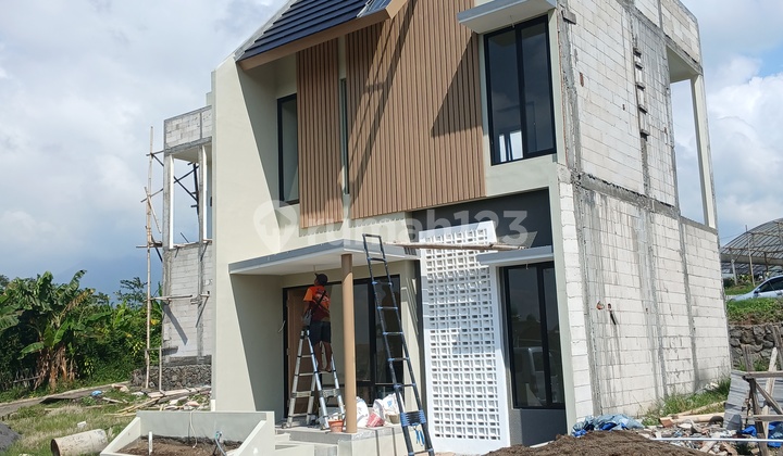 Premium Villa Batu City, Strategic Location Near Batu City Square