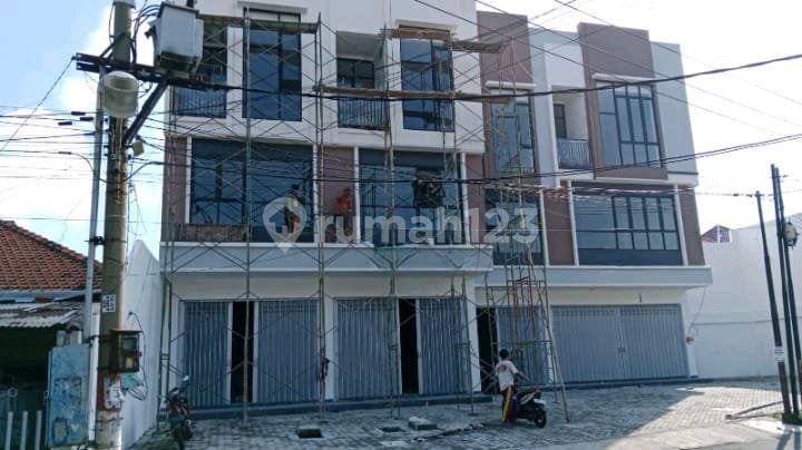 New Shop House in Dharma Husada 2