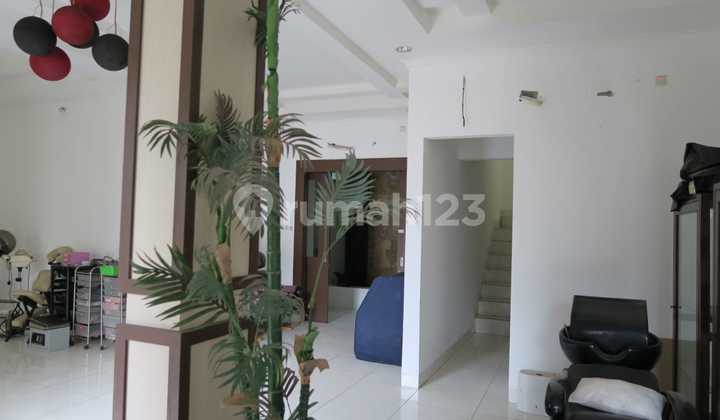 For Sale: Strongly Built Boulevard House, Suitable for Business, Located in Cibubur Country