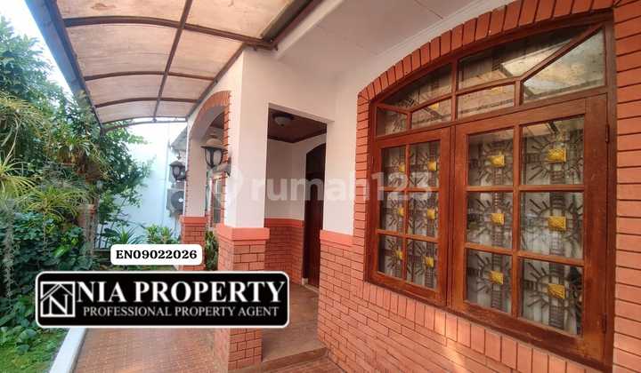 Selling Luxury House in Strategic Boulevard Position at Cluster Fronting Cibubur Tourism City Selling Luxury House in Strategic Boulevard Position at Cluster Fronting Cibubur Tourism City