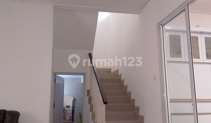 Dijual Rumah 2 Lantai Siap Huni di Perumahan Bebas Banjir Cibubur 2