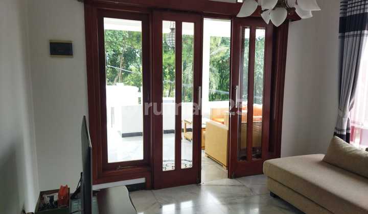 Quick Sale: Luxury 3-Story House with 320 Land Area in Bukit Golf Riverside, Cibubur 2