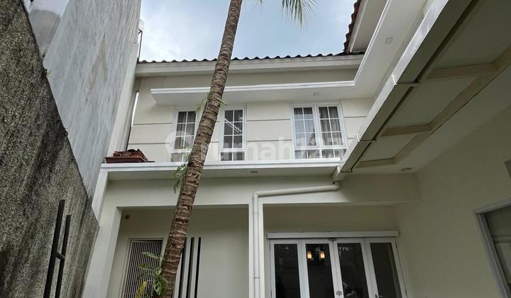 Jual Cepat Rumah di Raffles Hills Cibubur Rapi dan Siap Huni 2