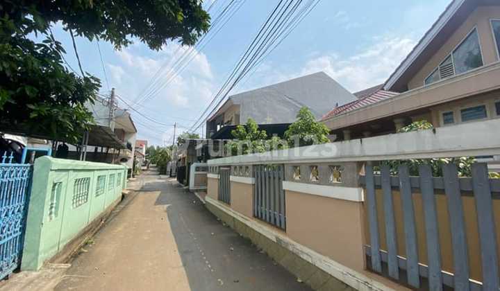 For Sale House in Lenteng Agung, South Jakarta 2