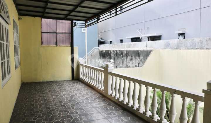 Jual Rumah Mewah Posisi Strategis Depan Pintu Toll di Cluster Depan Kota Wisata Cibubur 2