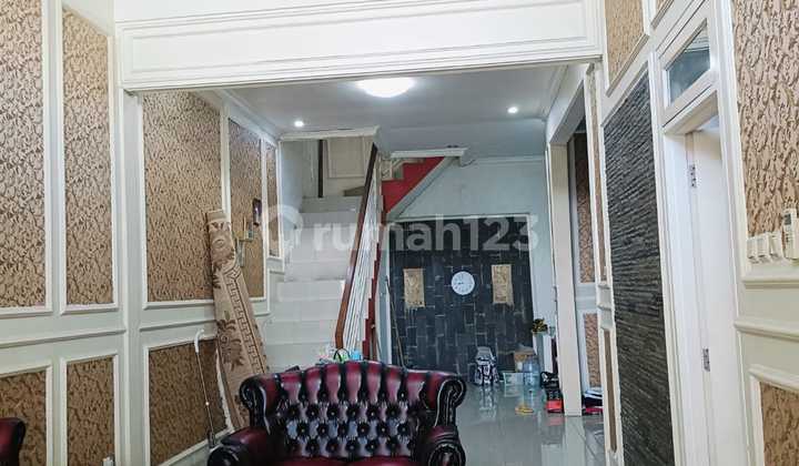 Dijual Rumah Tinggal 2 1/2 lantai di cluster Citra Gran Cibubur 2