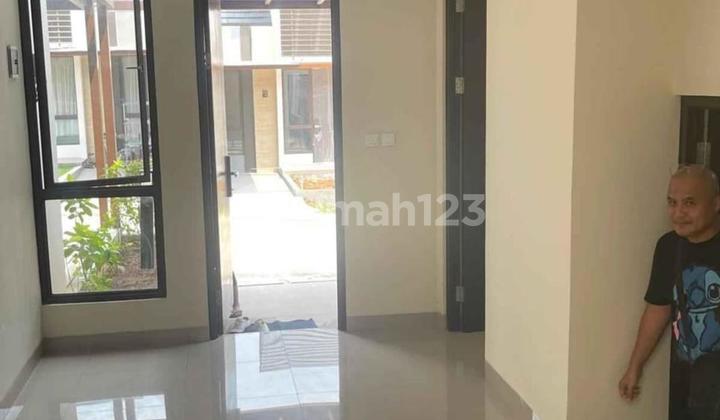 Dijual Cepat Rumah Rumah Rapi Siap Huni di Bukit Golf Cibubur 2