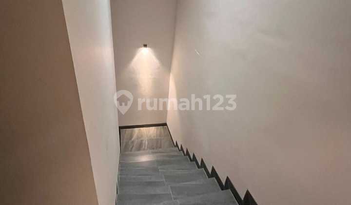 Sell Fast Brand New 5-Storey Boarding House in Central Jakarta 2