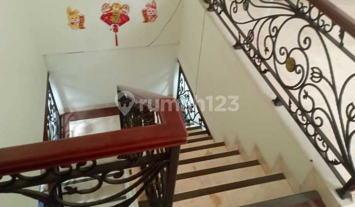 For Sale House in Raffles Hills Cibubur 2