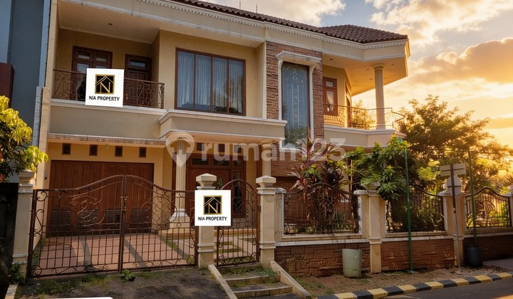 Selling Luxury House at Citragrand Cibubur – Strategic Location, Near Mal Ciputra Cibubur (200 Meters), 10 Minutes from Jati Karya Toll, LRT Harjamukti. Selling Luxury House at Citragrand Cibubur – Strategic Location, Near Mal Ciputra Cibubur (200 Meters), 10 Minutes from Jati Karya Toll, LRT Harjamukti.