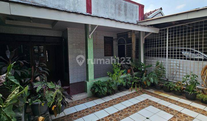 Rumah Luas 250m2 Dekat Graha Raya Bintaro 2