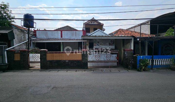 Rumah Luas 250m2 Dekat Graha Raya Bintaro 1