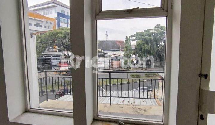 DI JUAL / DI SEWAKAN RUKO 2 LT DI  SOEKARNO HATTA SEMARANG COCOK UNTUK USAHA 2