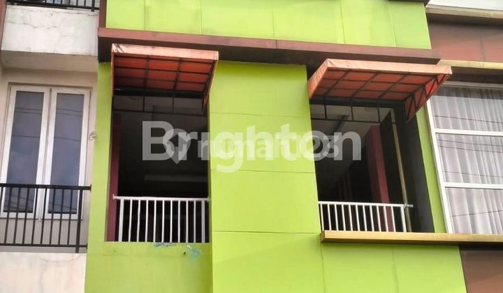 RUKO 3 LT STRATEGIS DI KOMPLEK PERKANTORAN MAJAPAHIT 1