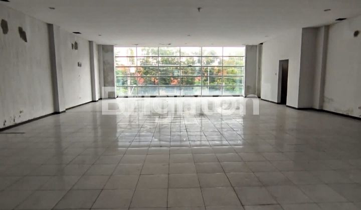 RUKO 2 LT DISEWAKAN COCOK UNTUK  KANTOR / SHOWROOM / GUDANG  Di jl  RAYA  Dr. CIPTO  AREA PERKANTORAN KOTA  SEMARANG 2