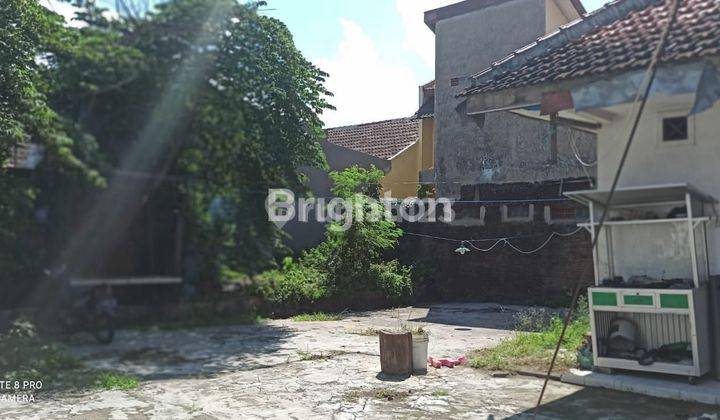 DISEWA  RUMAH DAERAH PERUM REWIN SURABAYA* 4 KAMAR 2