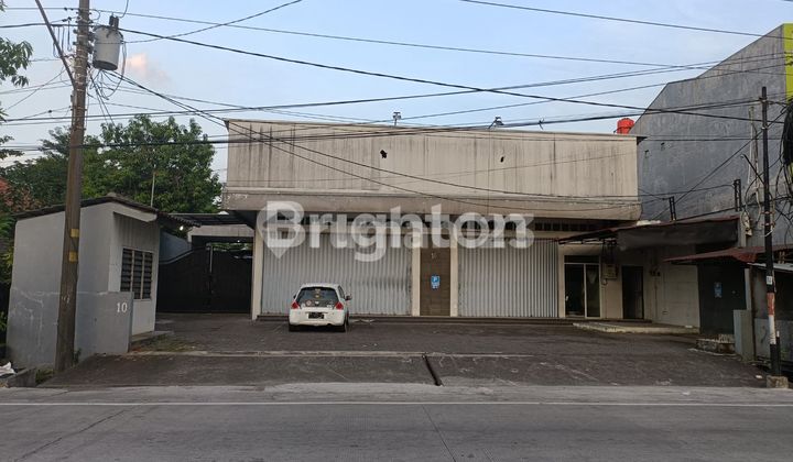 RUMAH CANTIK BONUS RUKO UNTUK USAHA DI TENGAH KOTA,  TANAH NGANTONG  DG LUAS 1720 M HARGA DI BAWAH NJOP DEPAN JALAN RAYA DAERAH GAJAH  SEMARANG 1