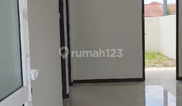 Miliki Rumah Modern Nyaman Cantik Siap Huni di Madukoro Regency Semarang 2
