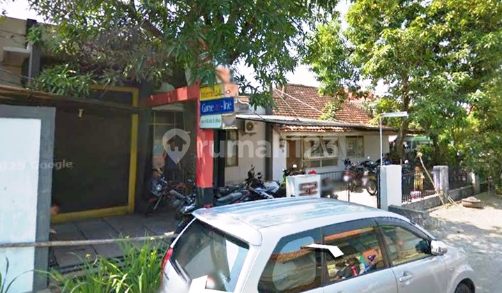 Strategic Rhino Residence, LT 303M² Near Toll Road 2