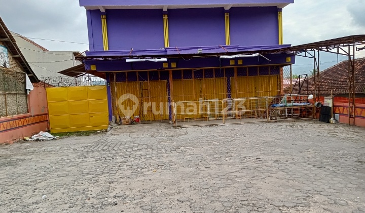 Shop House + Warehouse Suitable For Investment 1