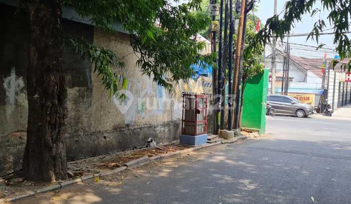 Tanah SHM Posisi Hook Lokasi Strategis di Kebayoran Lama Jakarta Selatan 2