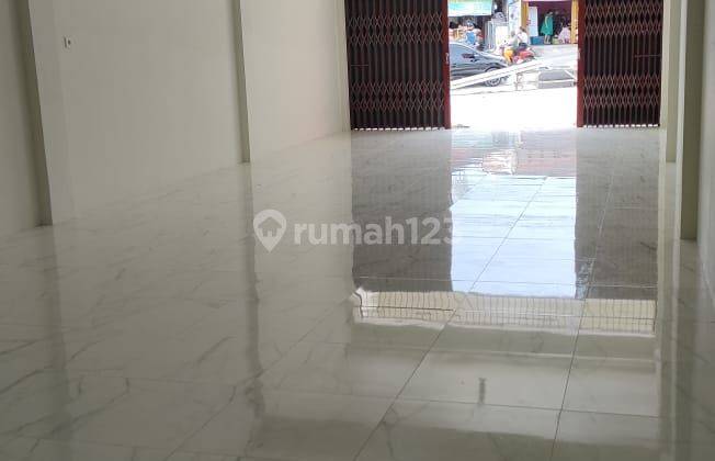 Ruko Gandeng Baru Pinggir Jalan  2