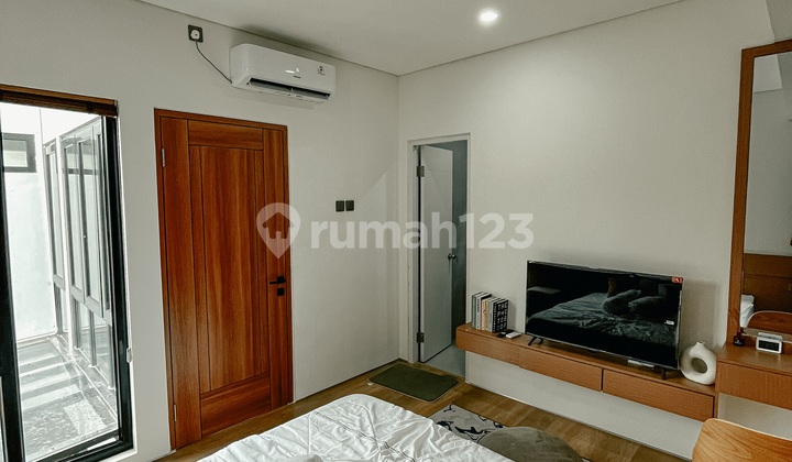 Rumah 3 KT 3 KM Nempel Jaksel Selangkah Dari Akses Toll Rumah 3 KT 3 KM Nempel Jaksel Selangkah Dari Akses Toll