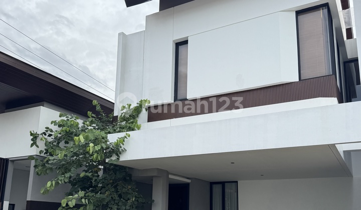 Rumah Mewah 2 Lantai Dp 0% Belakang Mall