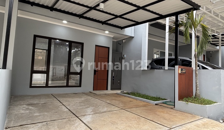 Rumah 3 Lantai Akses Pinggir Jalan Selangkah Dari Tol Pamulang 2