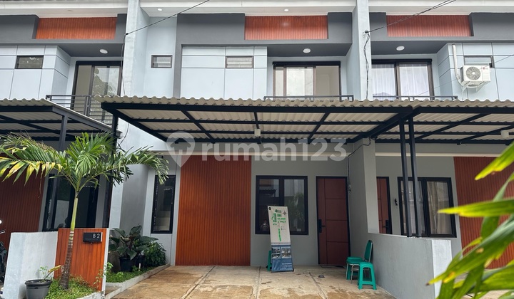 Rumah 2 Lantai Akses Pinggir Jalan Di Belakang Mall Bebas Banjir Rumah 2 Lantai Akses Pinggir Jalan Di Belakang Mall Bebas Banjir