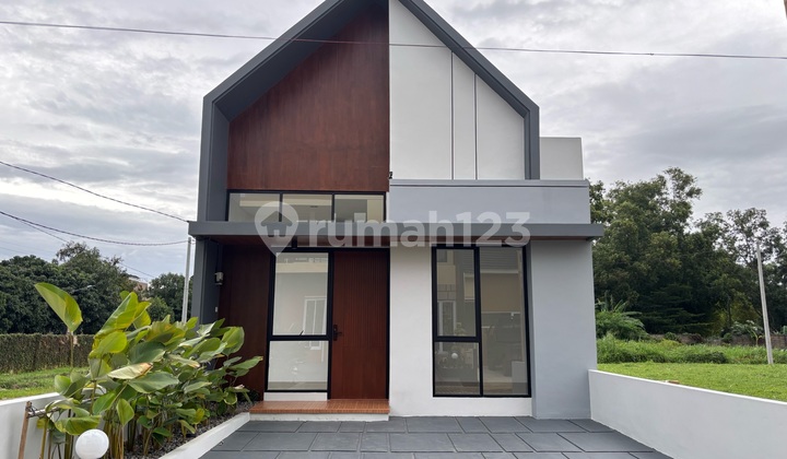 Rumah Belakang Mall Akses Strategis Selangkah Dari Akses Toll Rumah Belakang Mall Akses Strategis Selangkah Dari Akses Toll