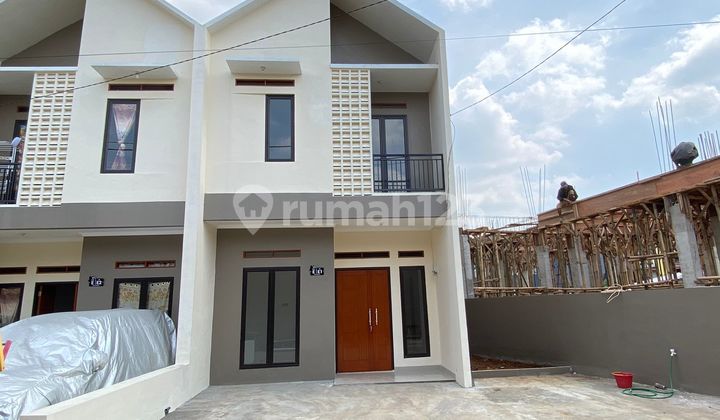Rumah 2 Lantai Tanah Luas Siap Huni bisa 3 Mobil Carport Deket St