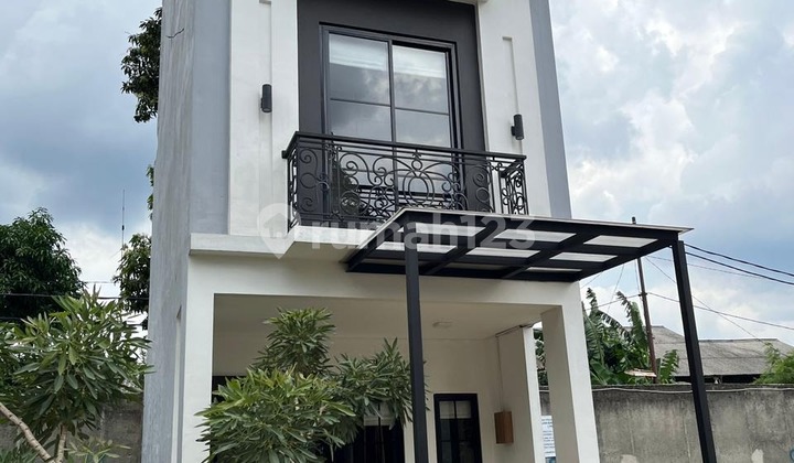 Rumah Bebas Banjir di Jakarta One Gate System Deket Transjakarta Rumah Bebas Banjir di Jakarta One Gate System Deket Transjakarta