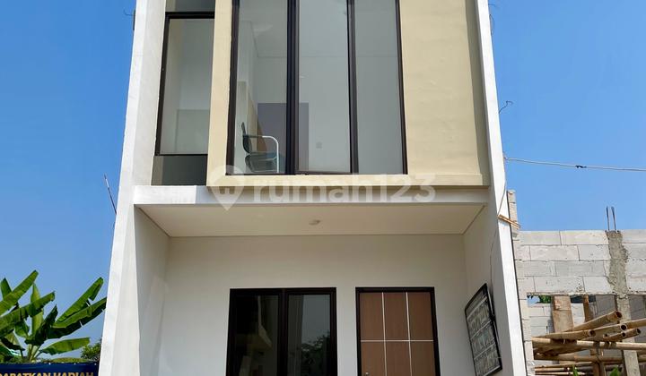 Rumah 2 Lantai Murah di Serpong Bebas Banjir Lingkungan Nyaman Rumah 2 Lantai Murah di Serpong Bebas Banjir Lingkungan Nyaman