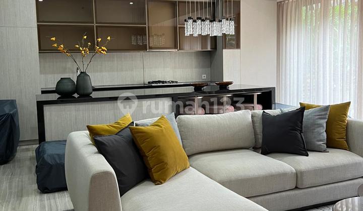 Furnished 2Br Verde Residence 236M² Private Pool At Kuningan Jaksel For Sale