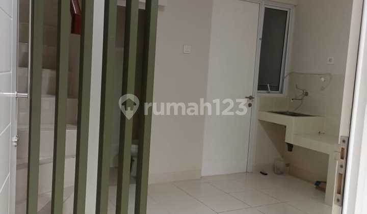 Rumah 2 Lantai dan Nyaman di Amarillo Village, Gading Serpong