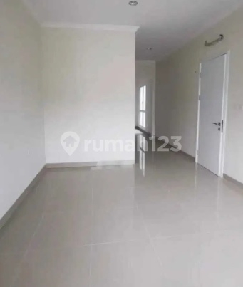 Rumah 2 Lantai Symphonia Gading Serpong – 4+1 KT, Hadap Selatan 2