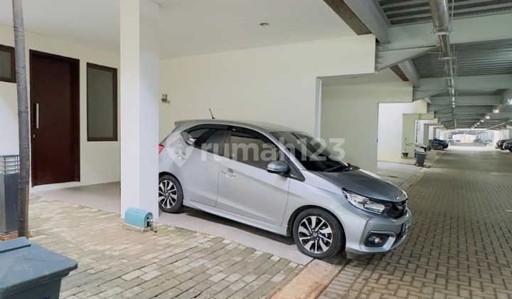 For sale Whelford Cluster House 3br 2