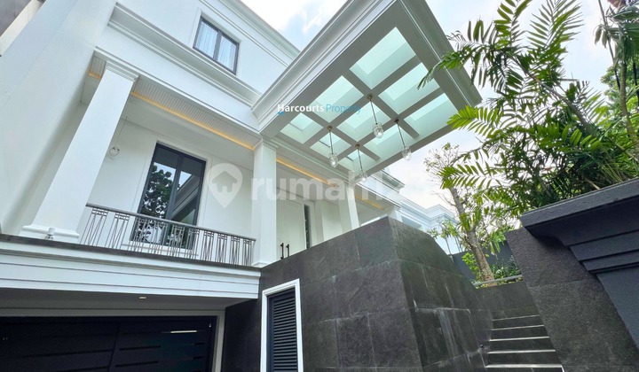 FOR RENT - BRAND NEW LUXURY MODERN HOUSE IN SIMPRUG SENAYAN AREA - SOUTH JAKARTA 1