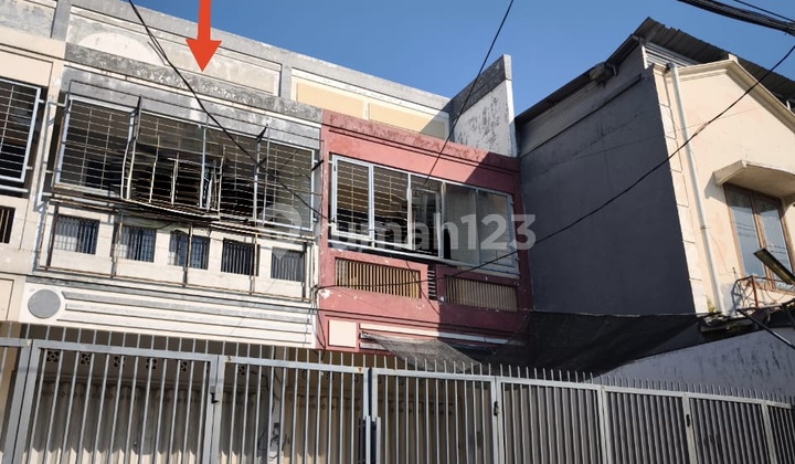 For Rent House Near Juanda