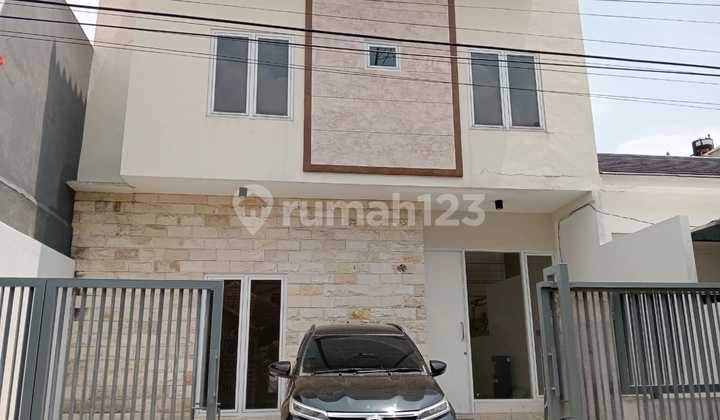 Disewakan Murah Rumah Baru Simpang Darmo Permai 1